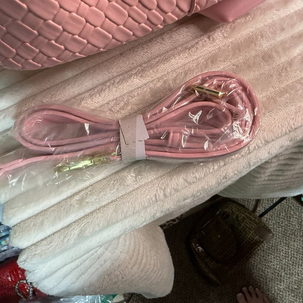 Baby Pink Satchel - Picture 3 of 5